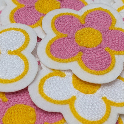 Chainstitch Daisy Patch - Sew On - Pinsetter Alley